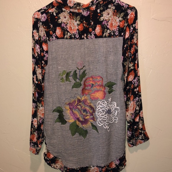 Aratta Silent Journey button down blouse. Size L - Picture 3 of 6